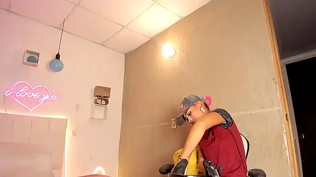 lilith_horny's cam snapshot