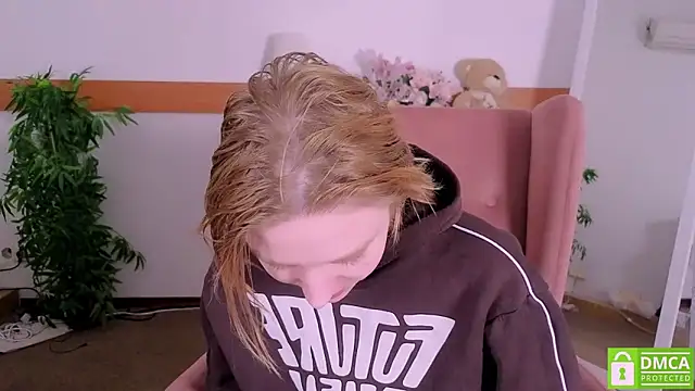 MirraBellanta live sex cam