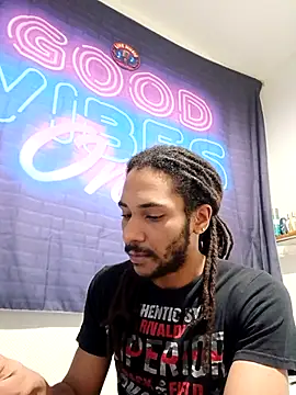 Mikaaa97 live sex cam