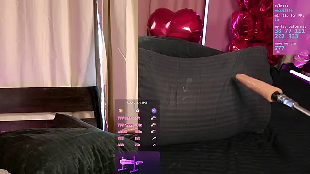 webpetite's cam snapshot