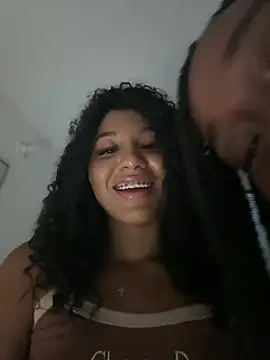 EscorpiLeoncita's cam snapshot