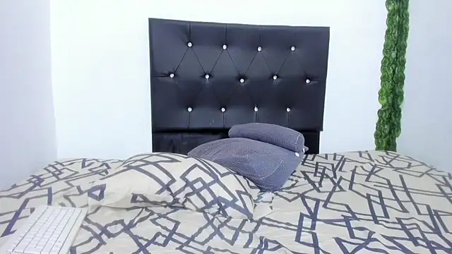 fatslavehot's cam snapshot