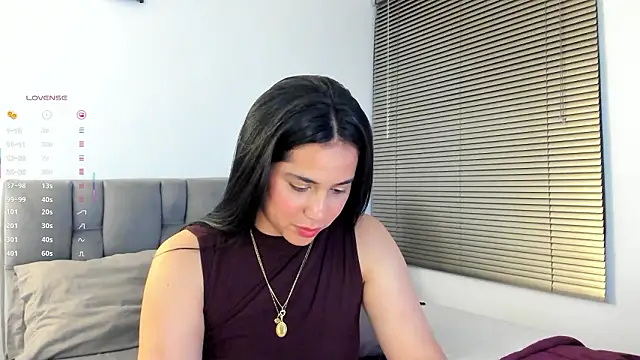 Gigi-bom live sex cam