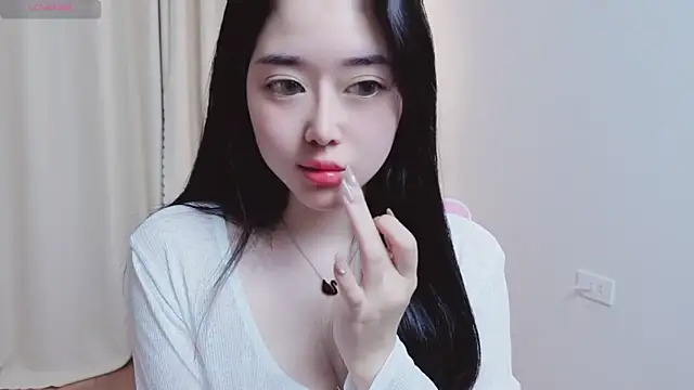 Miu-999 live sex cam