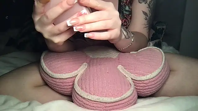 femmefatalebabe live sex cam