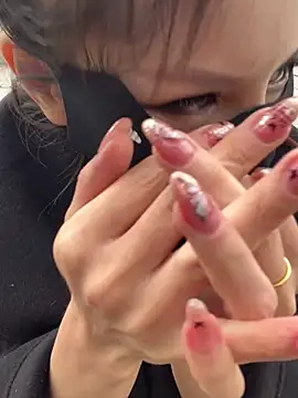 Carlin-yiyi live sex cam