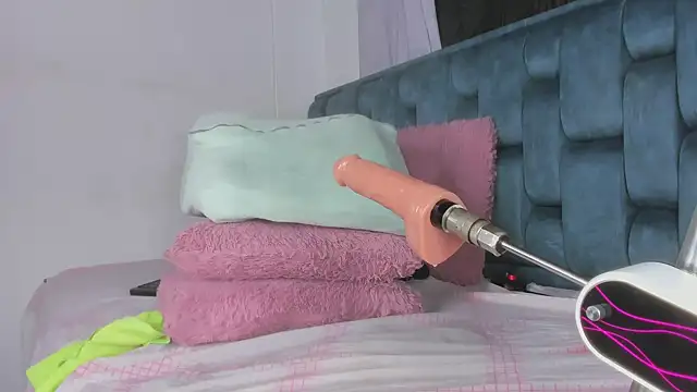 Roxy-Smith's cam snapshot