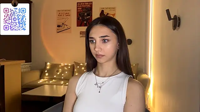 LinaMour's cam snapshot