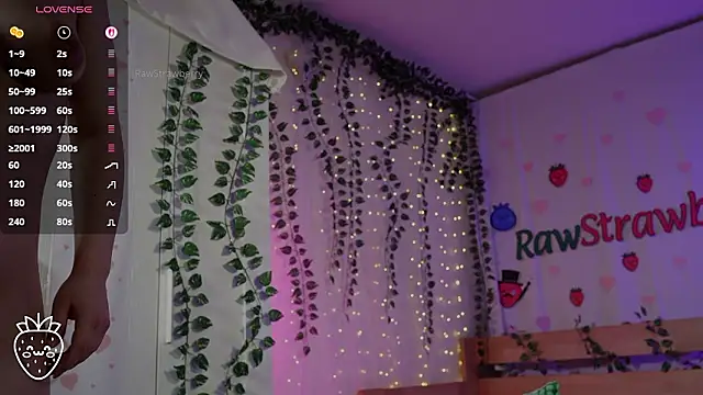 rawstrawberry's cam snapshot