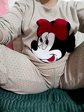 Emily-lonely live sex cam