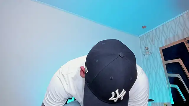 Petesevans live sex cam