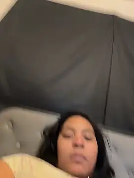 prettlovely14's cam snapshot