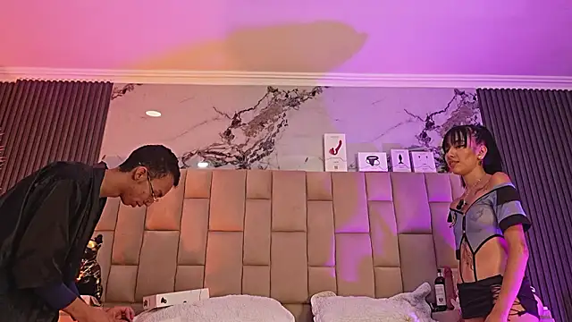 EthaanCox live sex cam