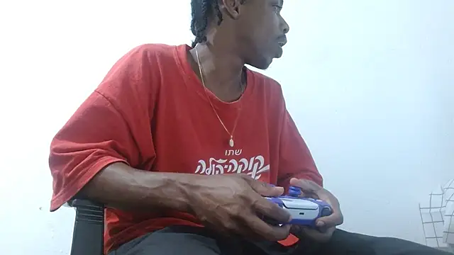 Larry-n-clouds live sex cam