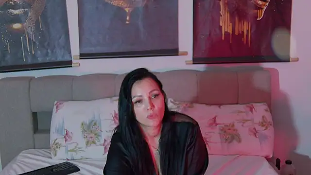 ReiyaRey live sex cam