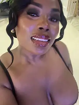 Elie-3's cam snapshot