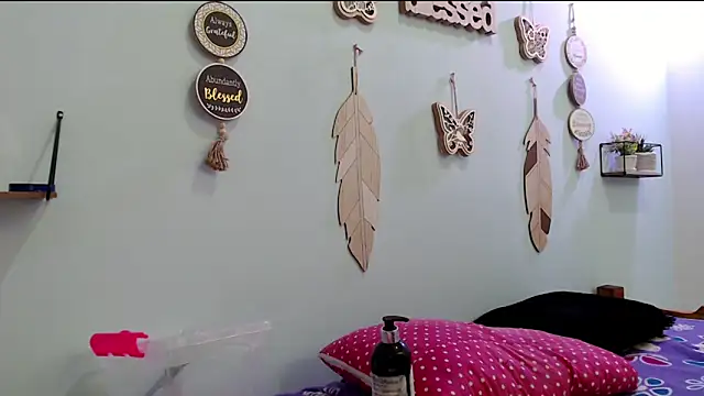 ashlyanaldeep18's cam snapshot