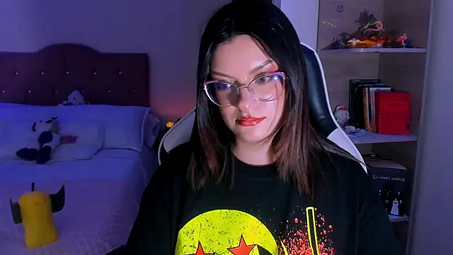 OphelianaRose33's cam snapshot