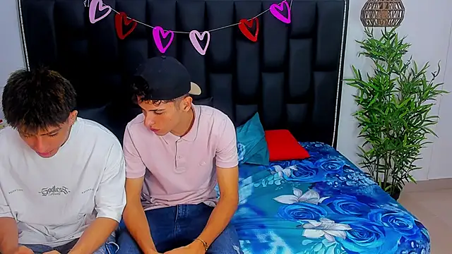 Crazy_porkys live sex cam