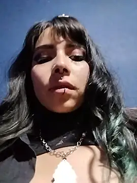 _C_A_O_S-_-'s cam snapshot