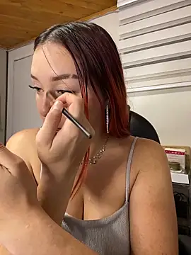 Karen18_boobs's cam snapshot