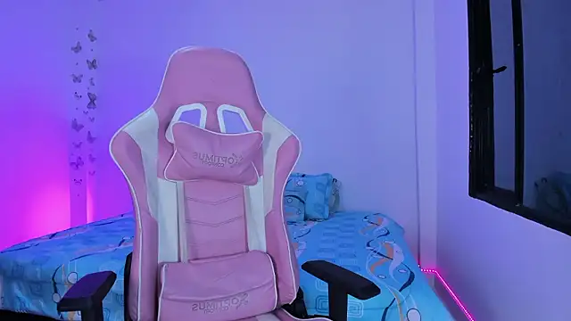 _anais_bustamante_'s cam snapshot