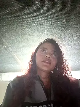 Caroline_Clark420 live sex cam