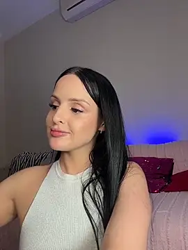 Evayra's cam snapshot