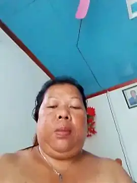 chubbysexy28's cam snapshot