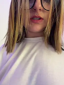 Megan_lu2 live sex cam