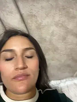 elisa-new's cam snapshot