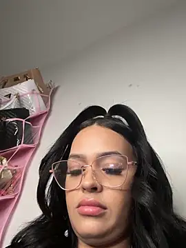 Lylyyy01's cam snapshot