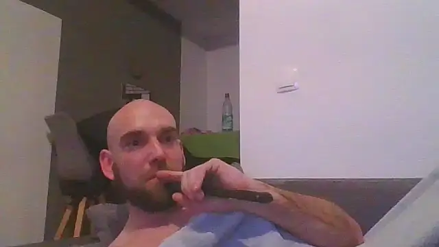 Smokeym123's cam snapshot