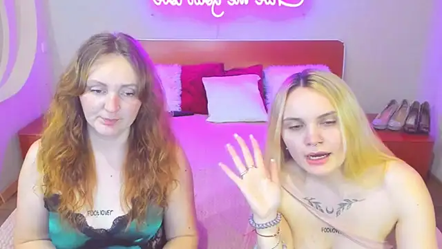 MagicEyess live sex cam