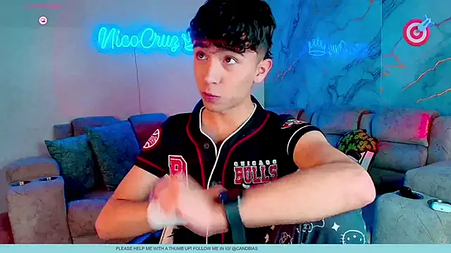 Niico_Cruz live sex cam