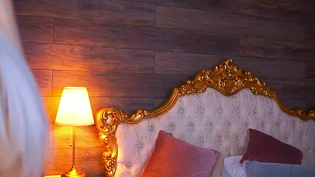 Juicy_Jessye live sex cam