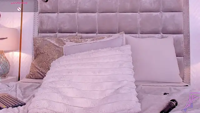 DakotaWangi's cam snapshot