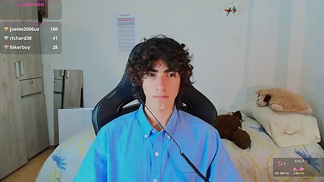 Nude_Boy18 live sex cam