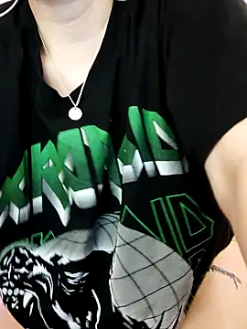 Gina-Lumara live sex cam