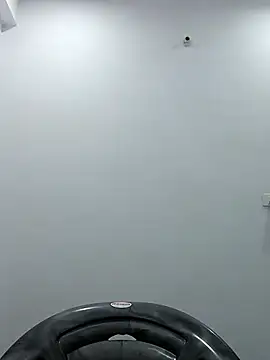 sanjana077's cam snapshot