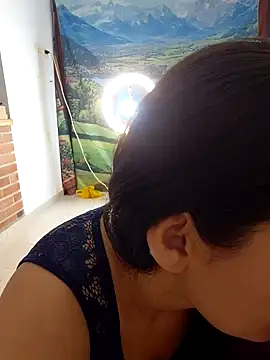 yissela92 live sex cam