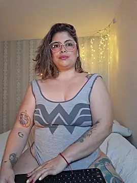 Juliietha_servas's cam snapshot