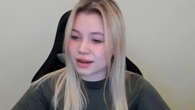 Lulu_Di's cam snapshot