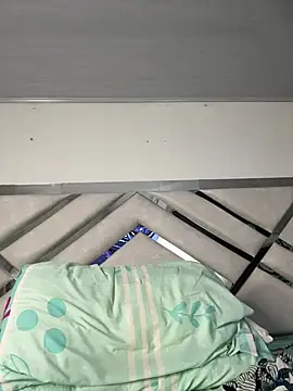 maybelline69's cam snapshot