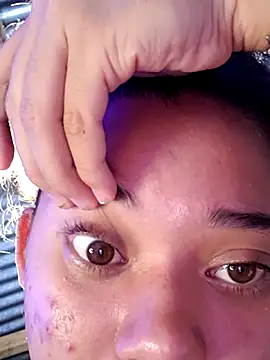 Violethroos's cam snapshot