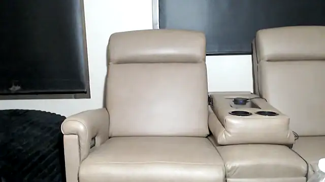 ThickD2C live sex cam