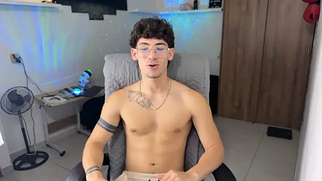 Kisan_Smith live sex cam