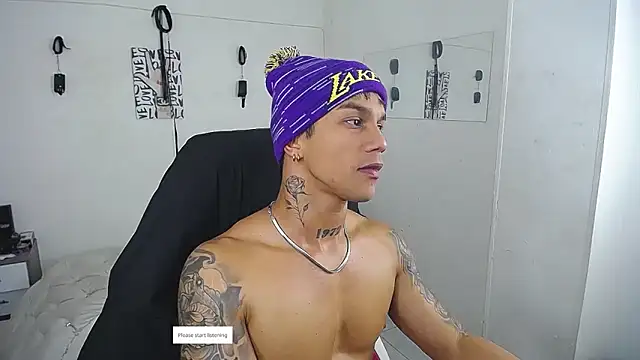 Leonard_Price live sex cam