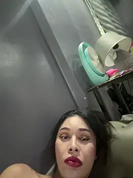 Monstercockgoddessx live sex cam