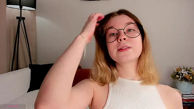 MaraaSwan live sex cam